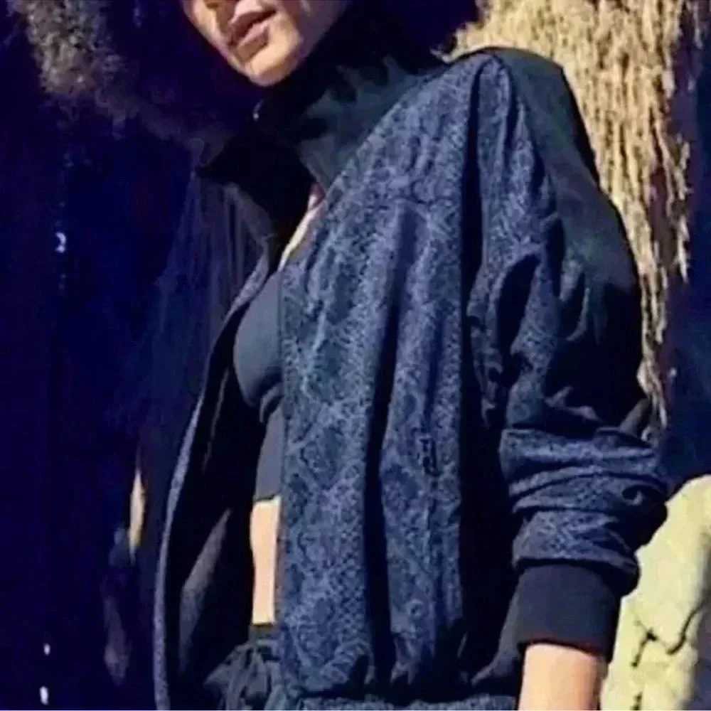 ATHLETA Brooklyn Track Bomber Printed Jacket Size XXS Navy & Black Stretchy